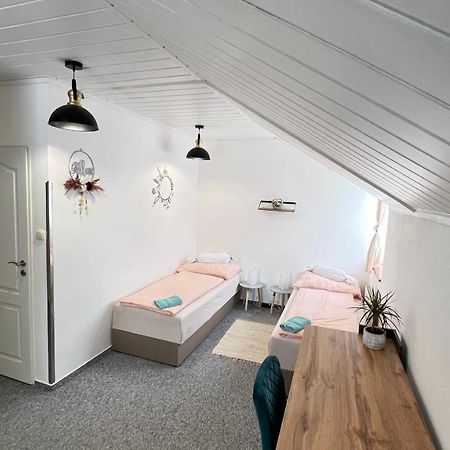 Nice Loft - Presov Lubotice ภายนอก รูปภาพ